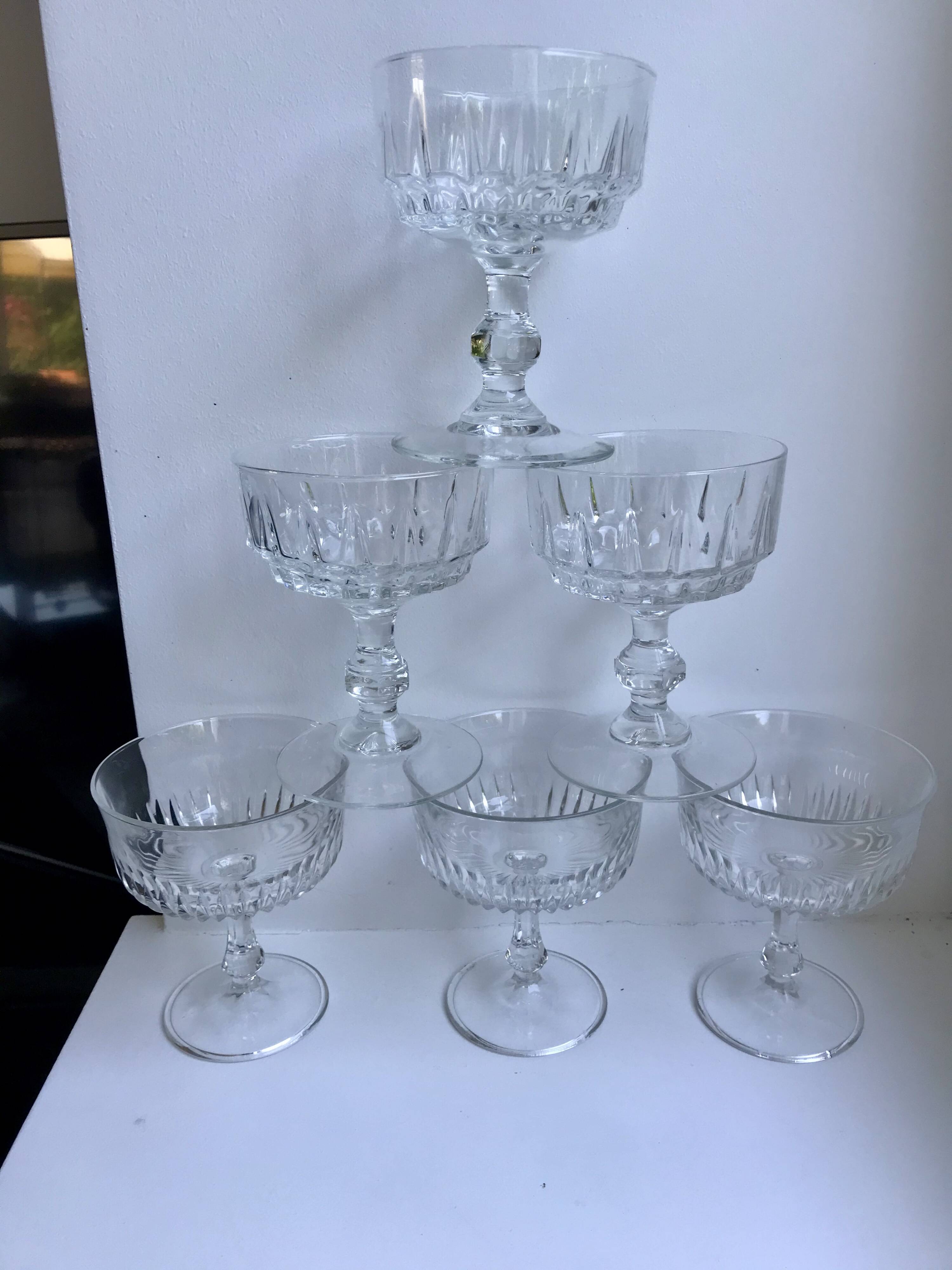 Set of 6 mismatched crystal champagne glasses 50-60s