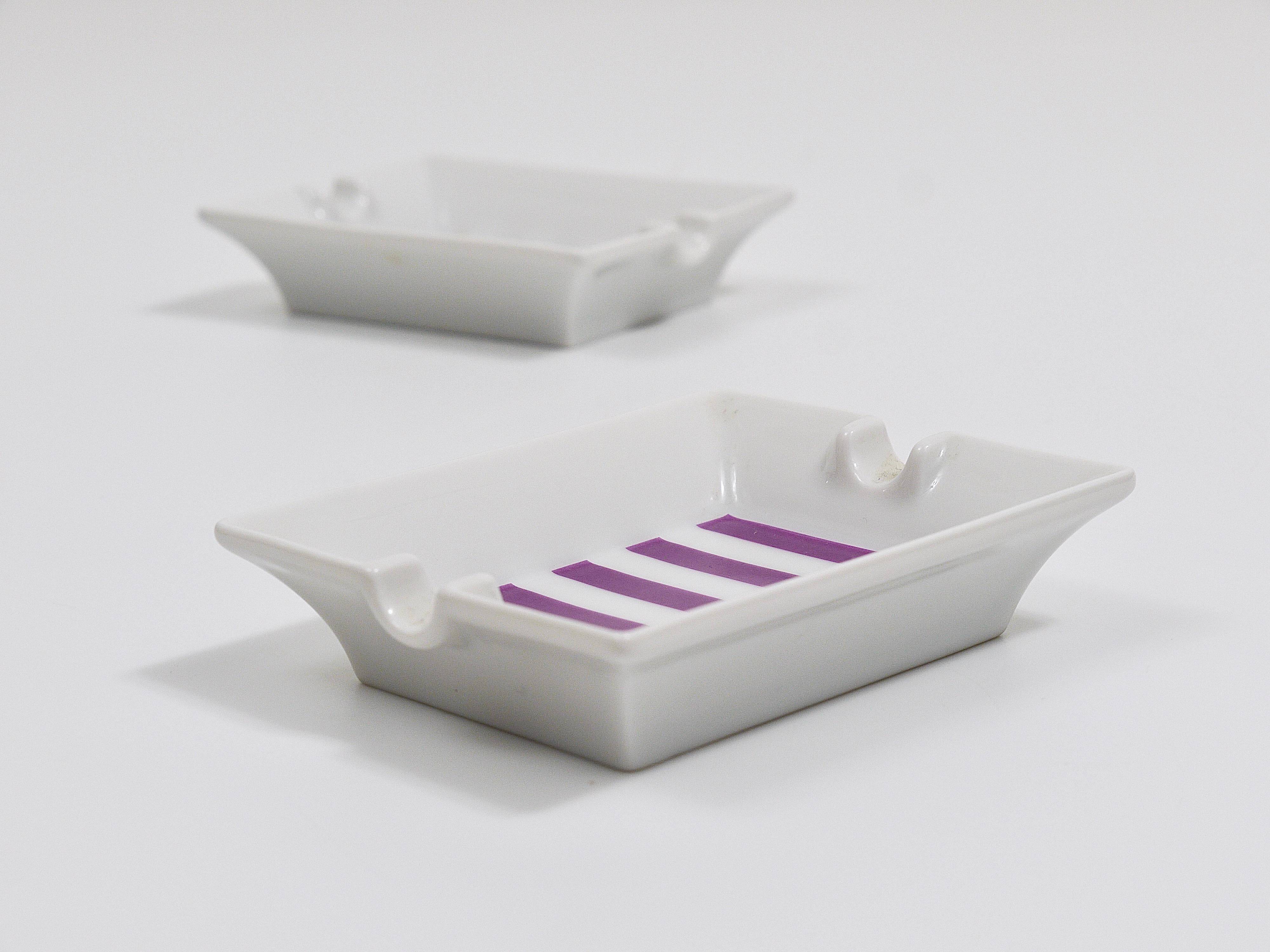 Paquet de cendriers fins en porcelaine violets Midcentury Augarten Vienne, Autriche, années 1950