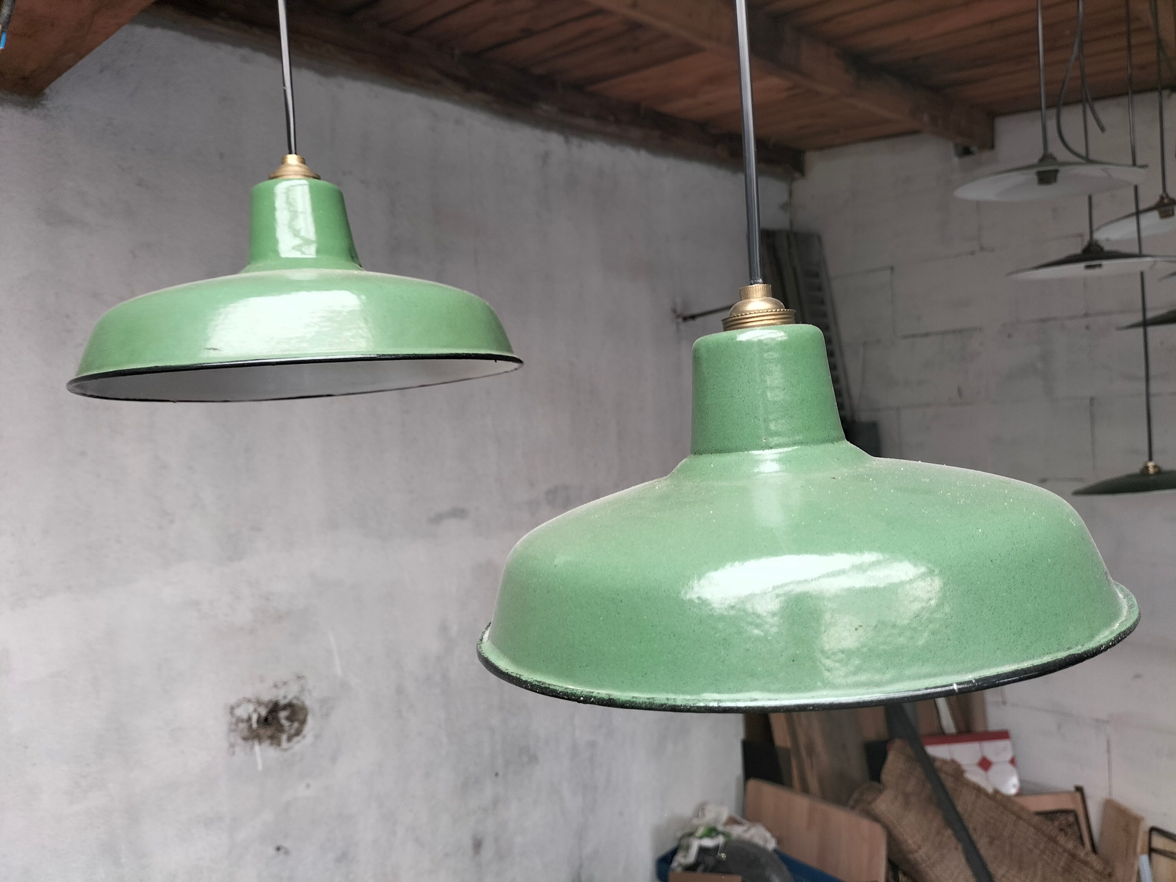 Paire de lampes industrielles