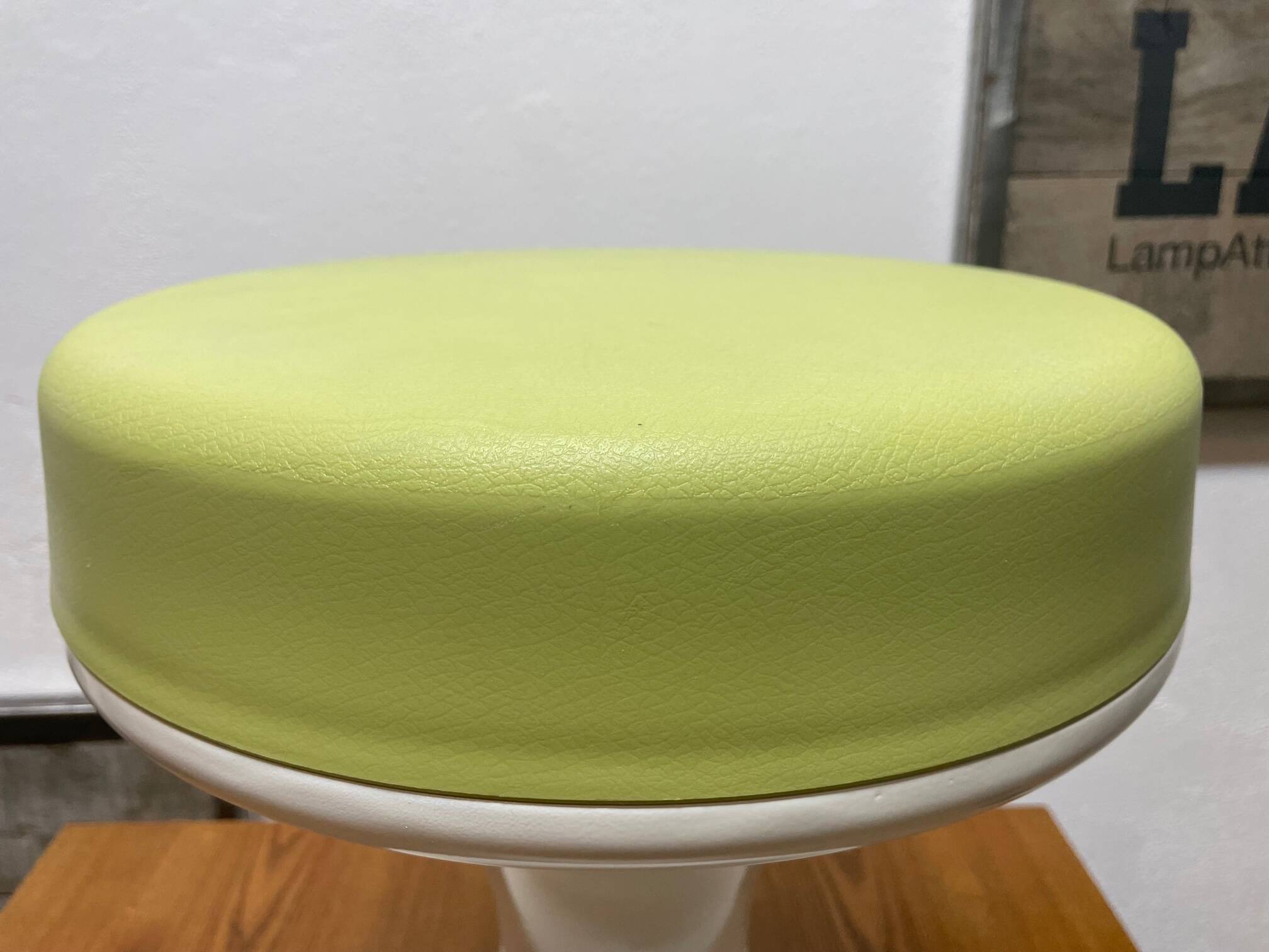 Space design, tulip stool, 70's