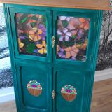 Storage cabinet