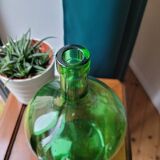 Green demijohn vase