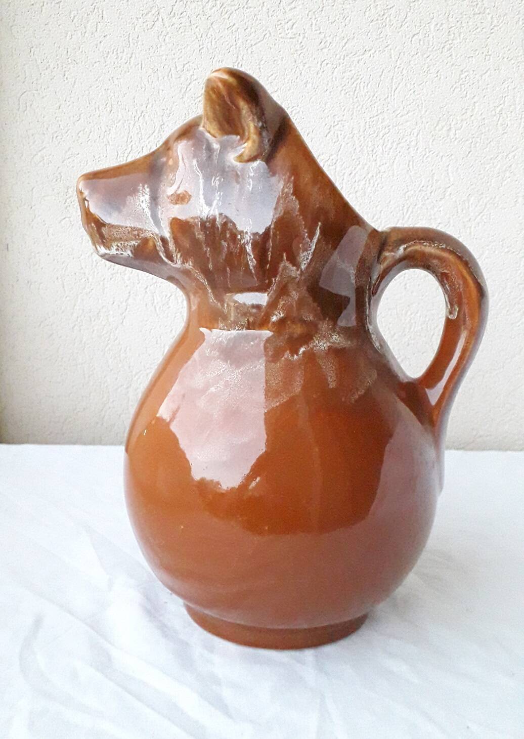 Bear pitcher