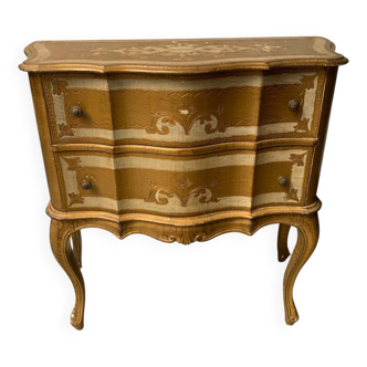 Italian chest of drawers
