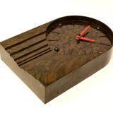 Bakelite clock