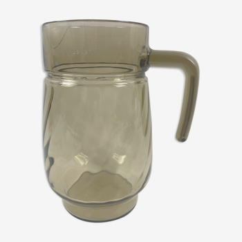 Lever smoked glass carafe