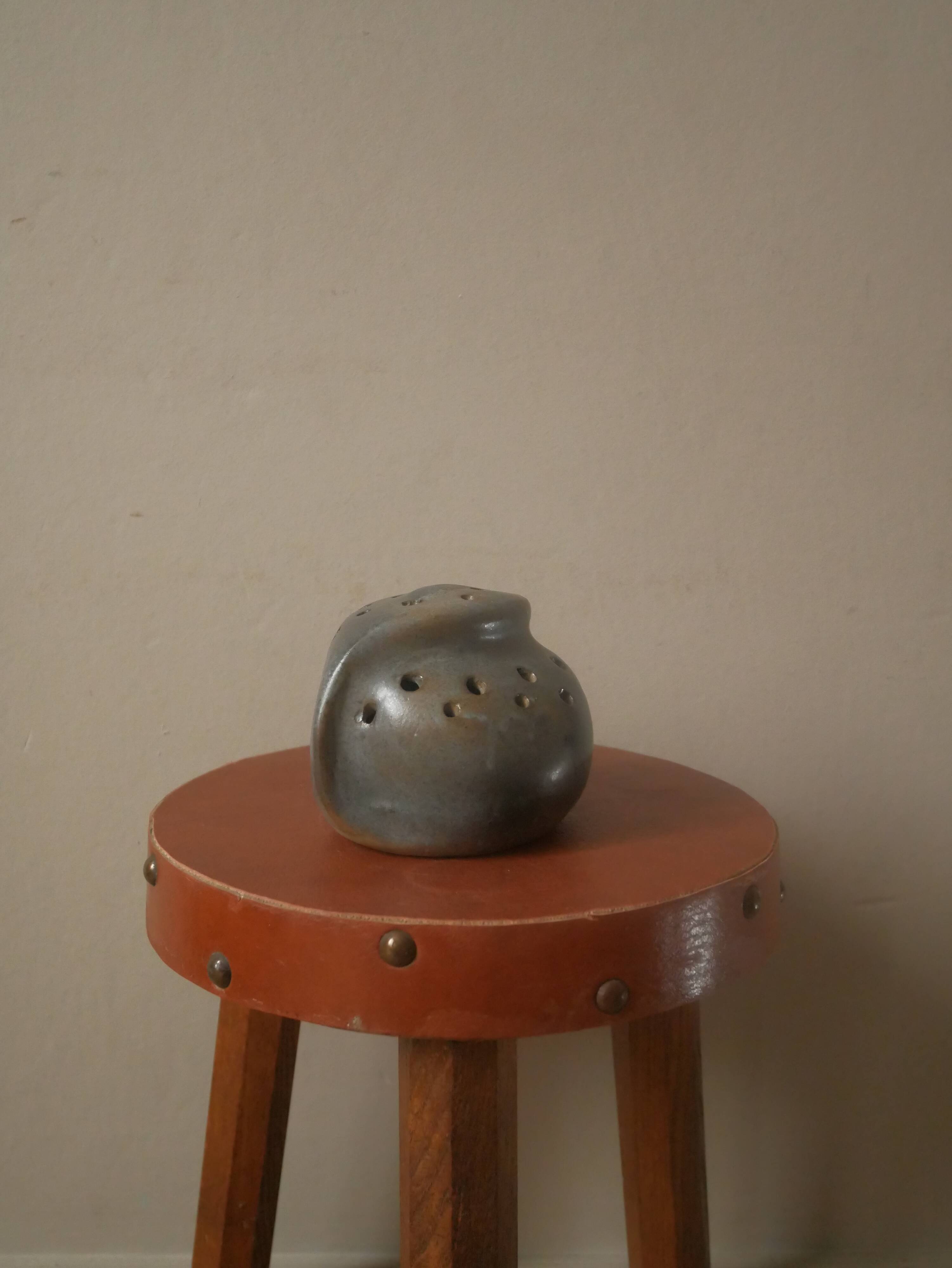 Ceramic flower stick Au grès du jour honfleur pottery handmade artisanal manufacturing