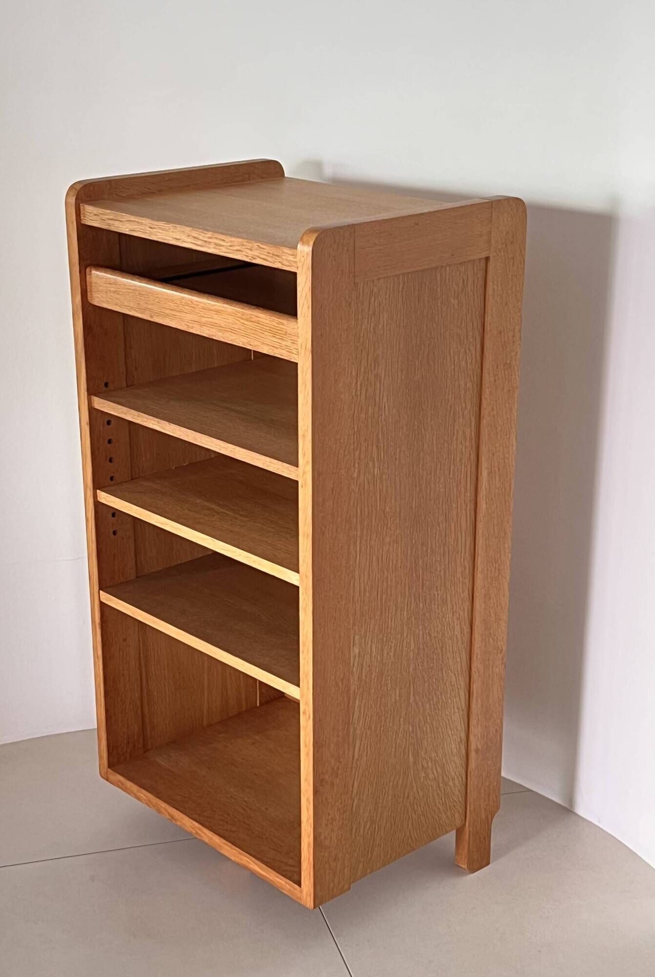 Hi-Fi furniture, bookshelf, side table by Guillerme and Chambron, France.