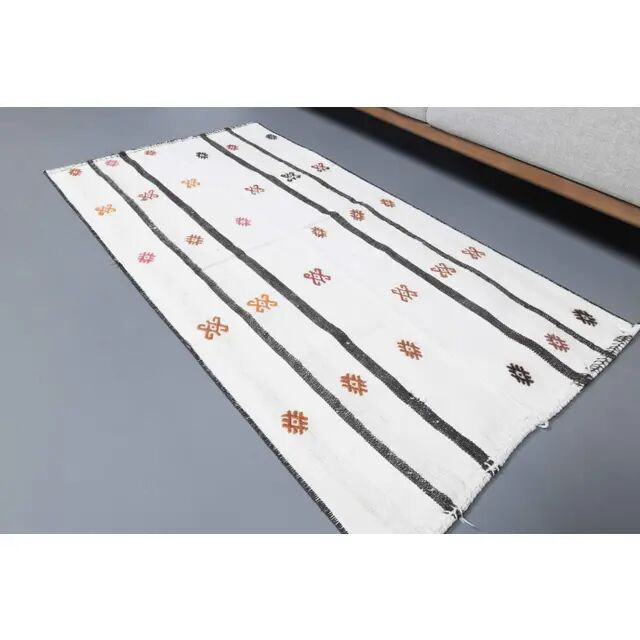 Vintage Turkish Handmade Wool Cotton White Rug 77x144