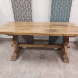 Farm table