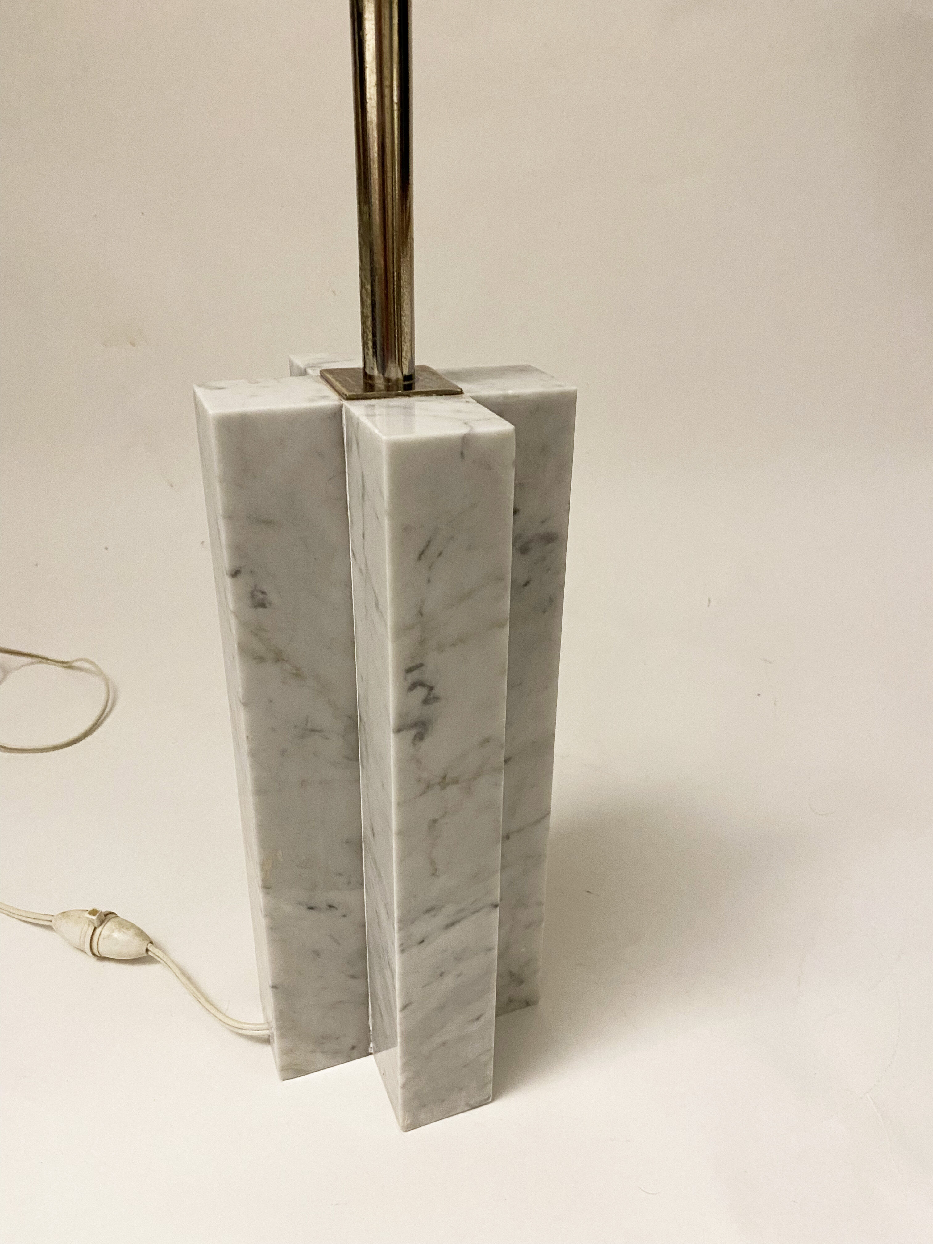 Modernist lamp Croisillon in white marble and chrome metal of the 50s and 60s