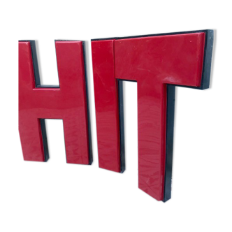 Hit sign letters