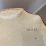 Digoin slip pot cache