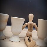 Set 4 mismatched beige cups