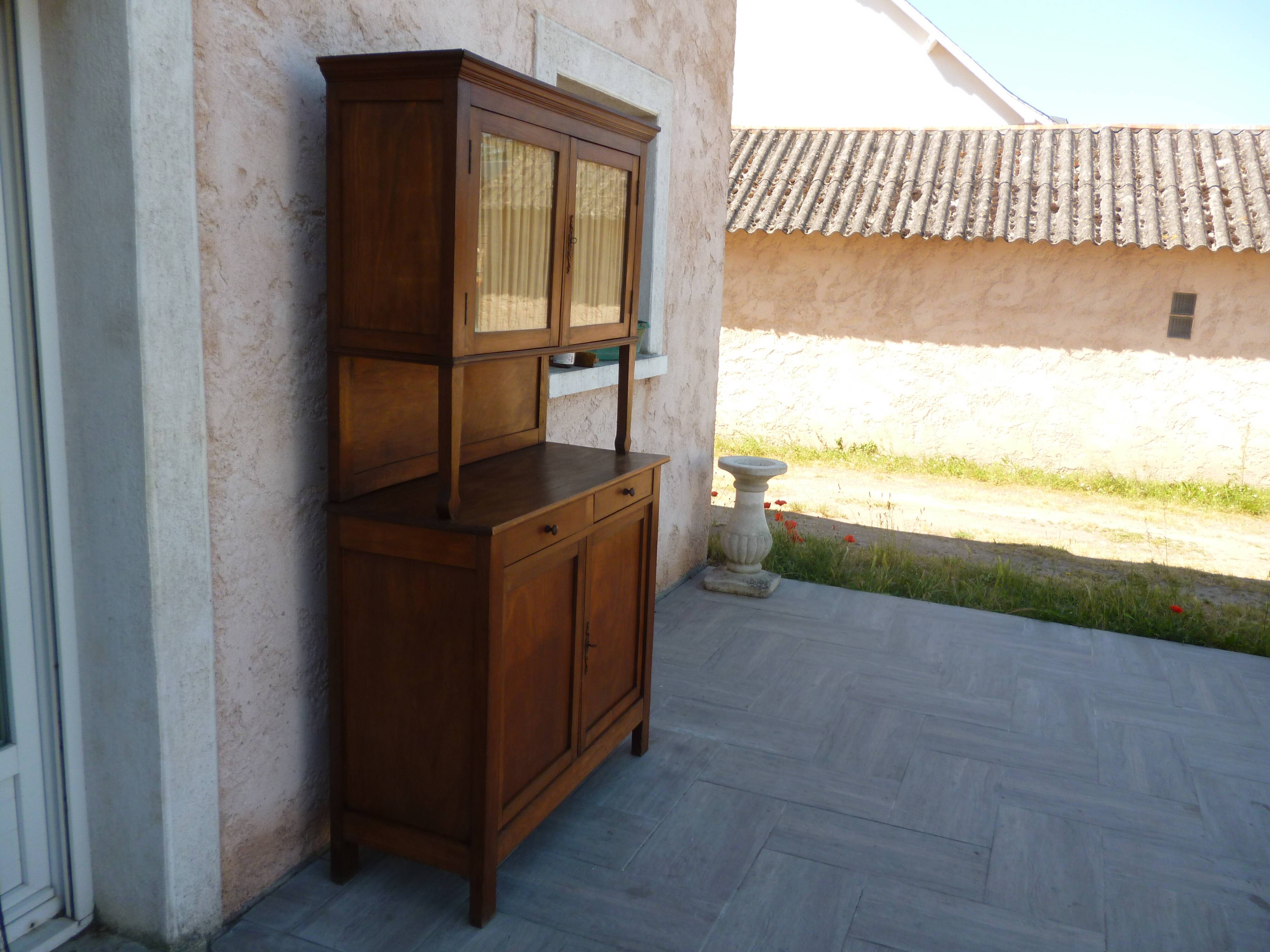 Vintage croas buffet