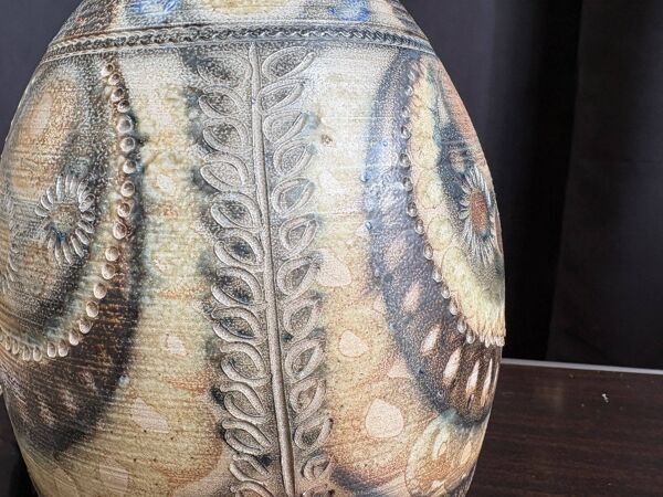 Lampe (pied) en grès signée Joël Courjault pour Keraluc – décor floral