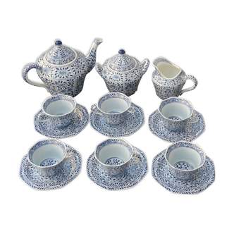 Former Maastricht porcelain tea service by Petrus Regout & Co