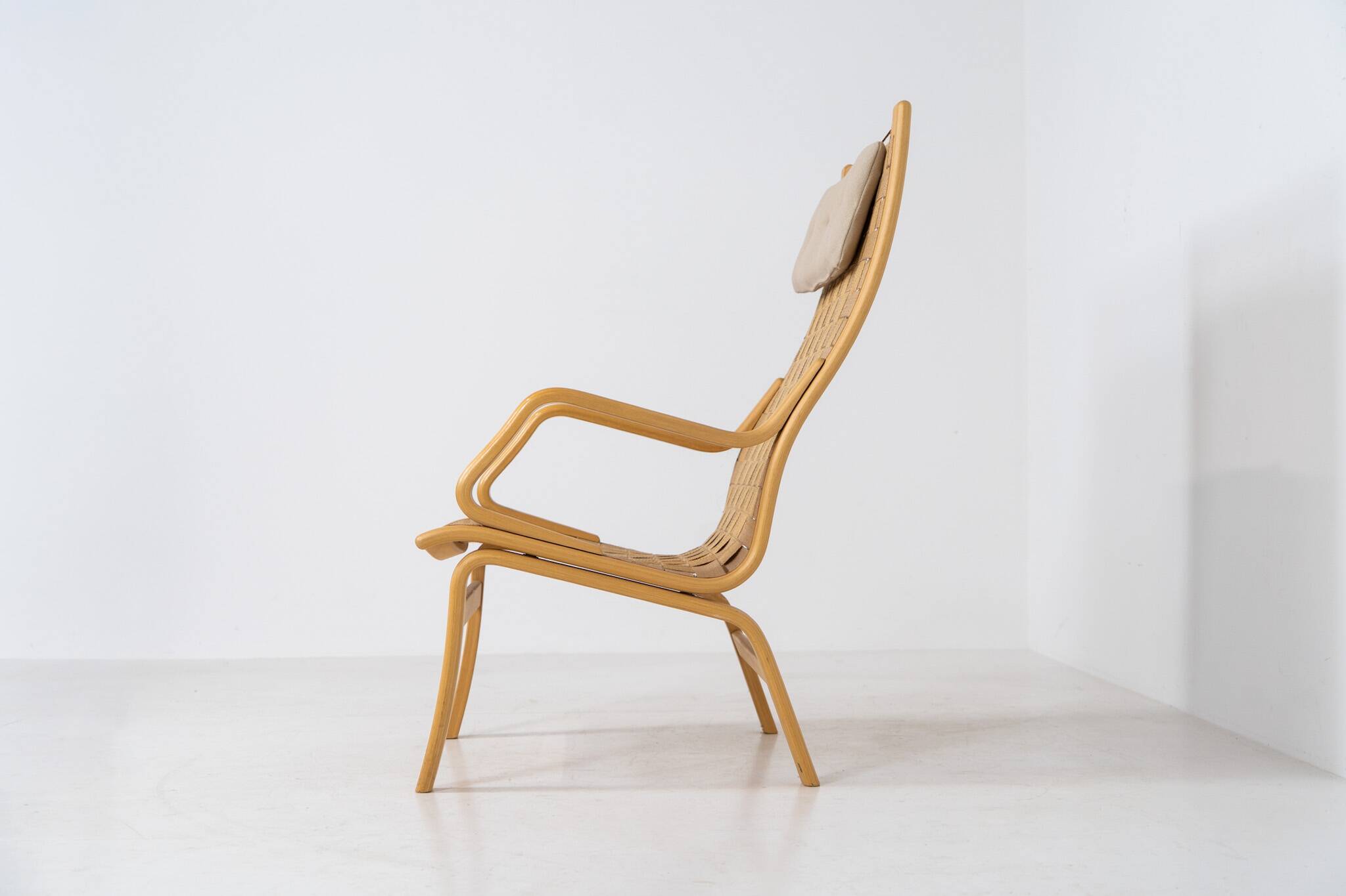 Chaise Albert par Finn Ostergaard