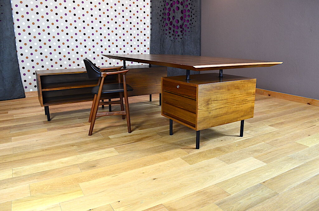 Vintage 1970 corner office