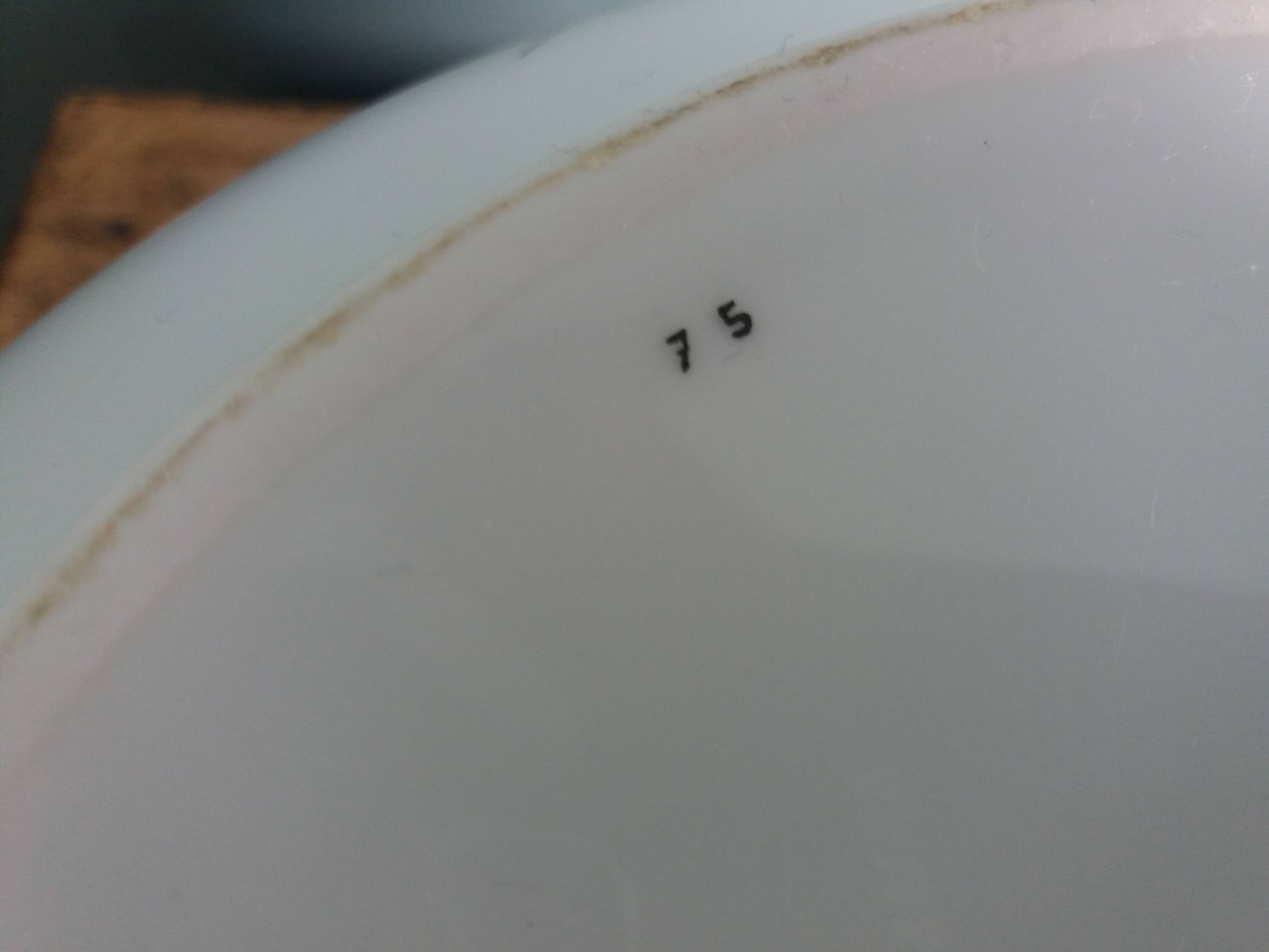 Ariès tureen by Raymond Loewy, Limoges Bernardaud porcelain, Themis pattern