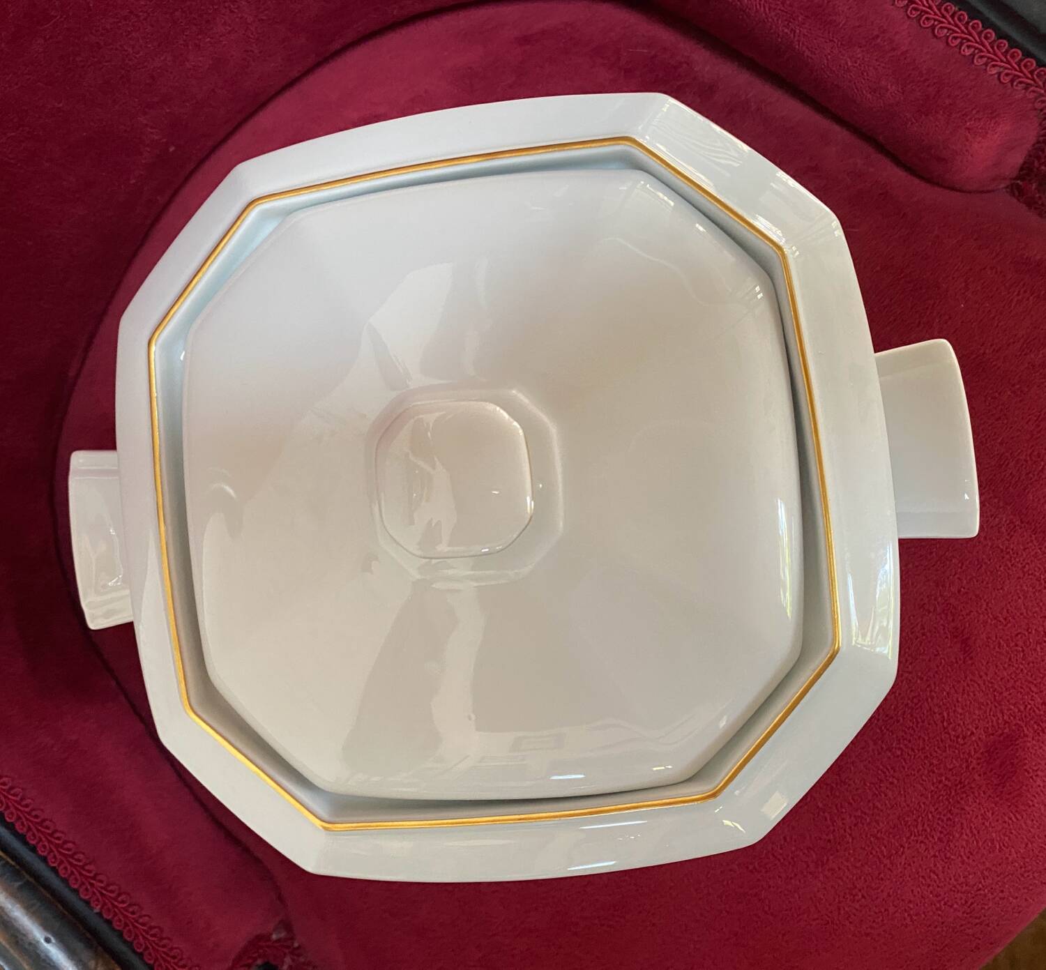 Art Deco style porcelain soup tureen