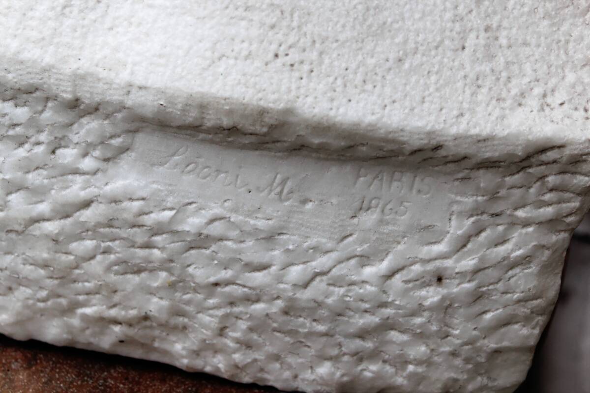 Important white marble bust, signed Léoni, 19th century