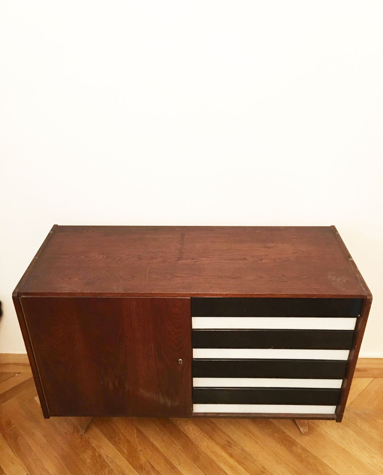 Commode U 458 par Jiri Jiroutek pour Interier Praha