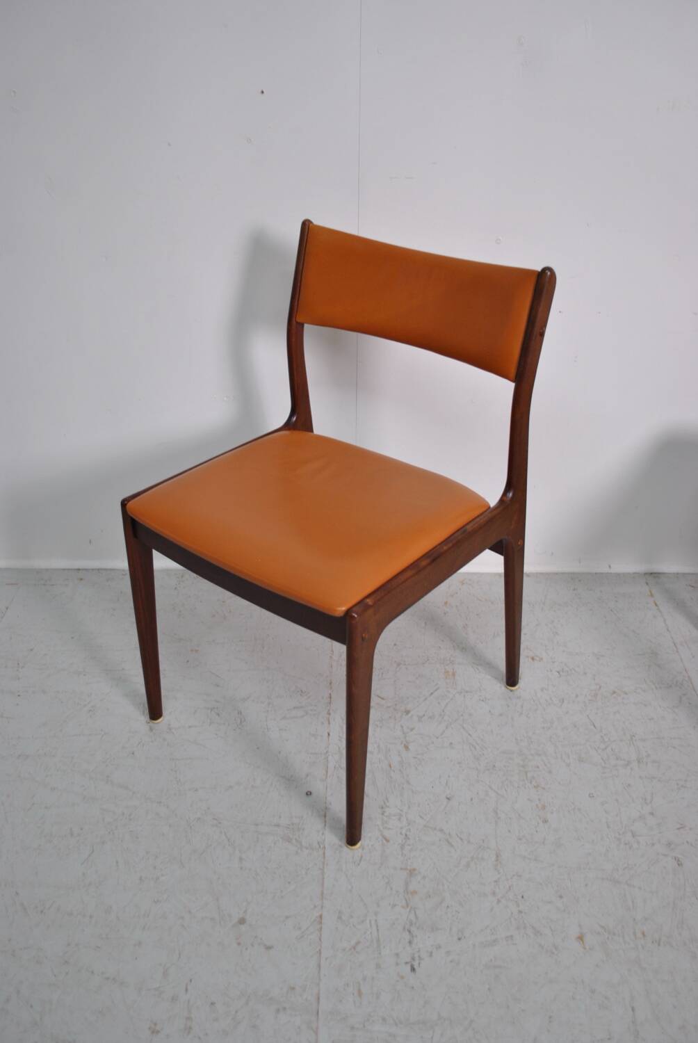 Set of 6 Johannes Andersen chairs from the 1960s