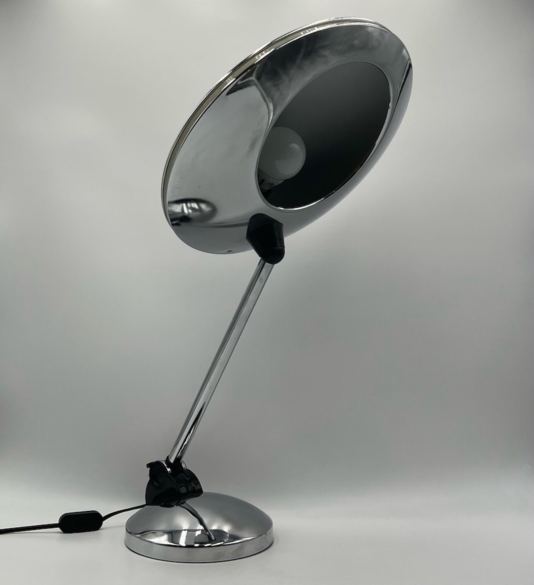 Lampe chromée space age aluminor france, années 60