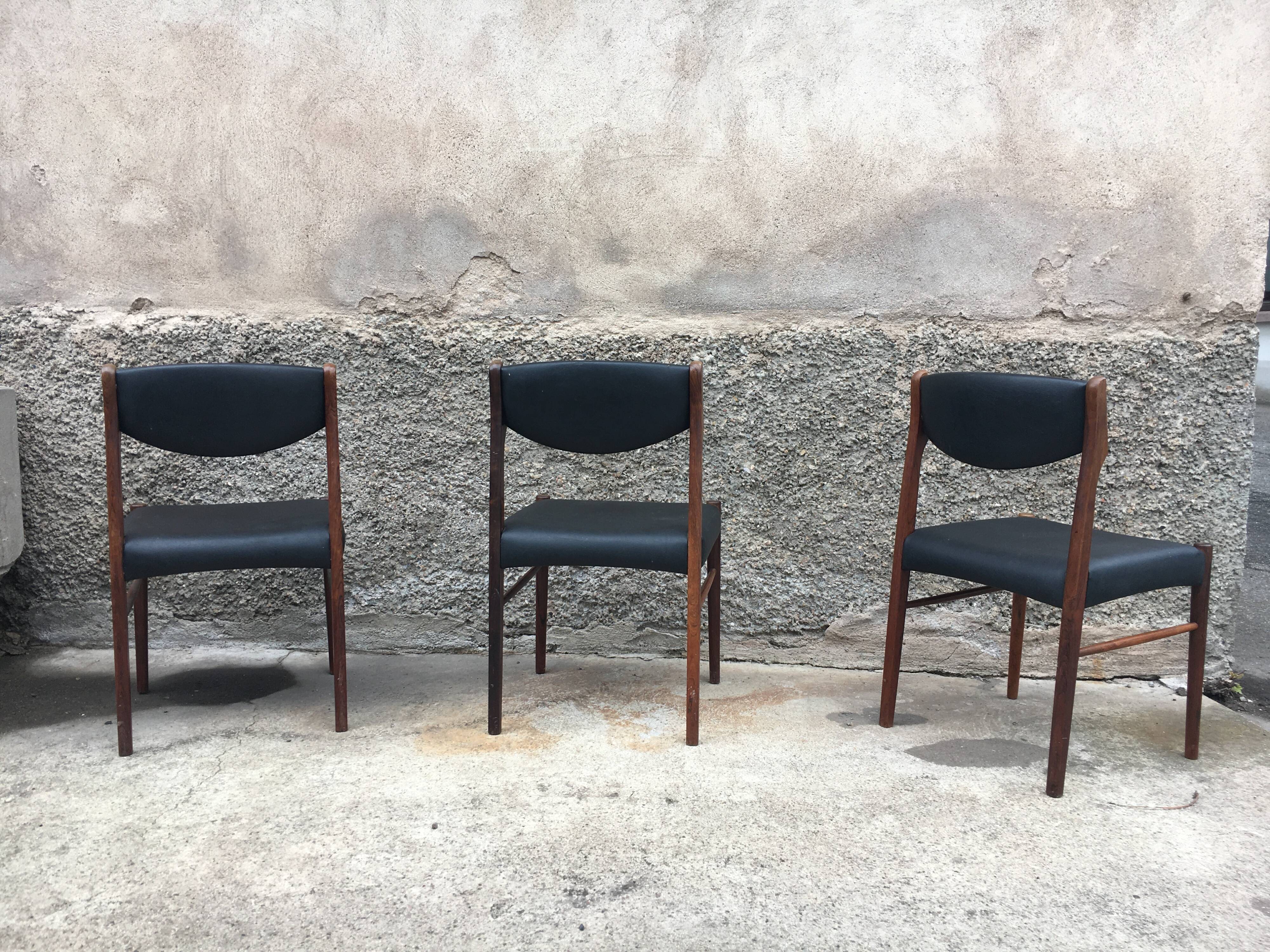 Series of 3 Scandinavian chairs from Chrobat S for Sax in Rio Rosewood