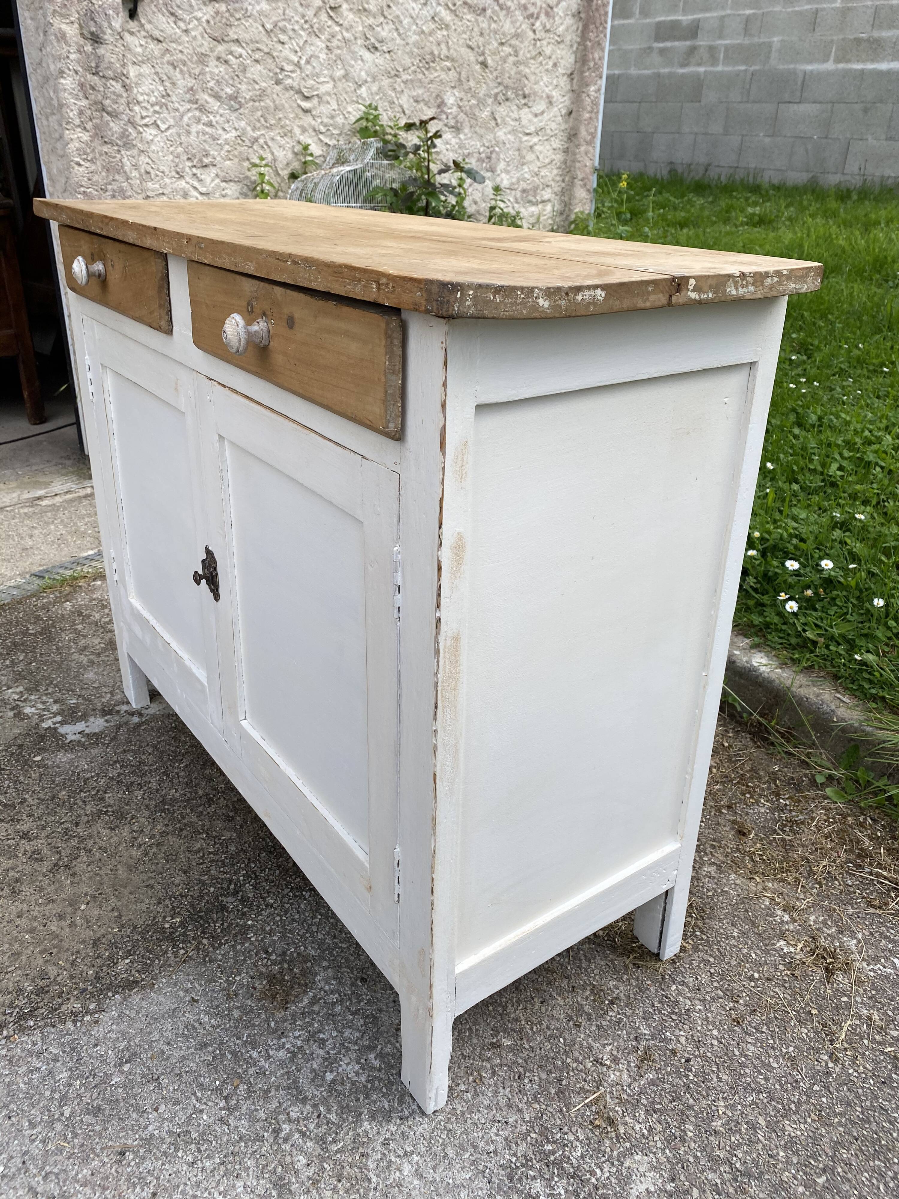 Parisian buffet patinated