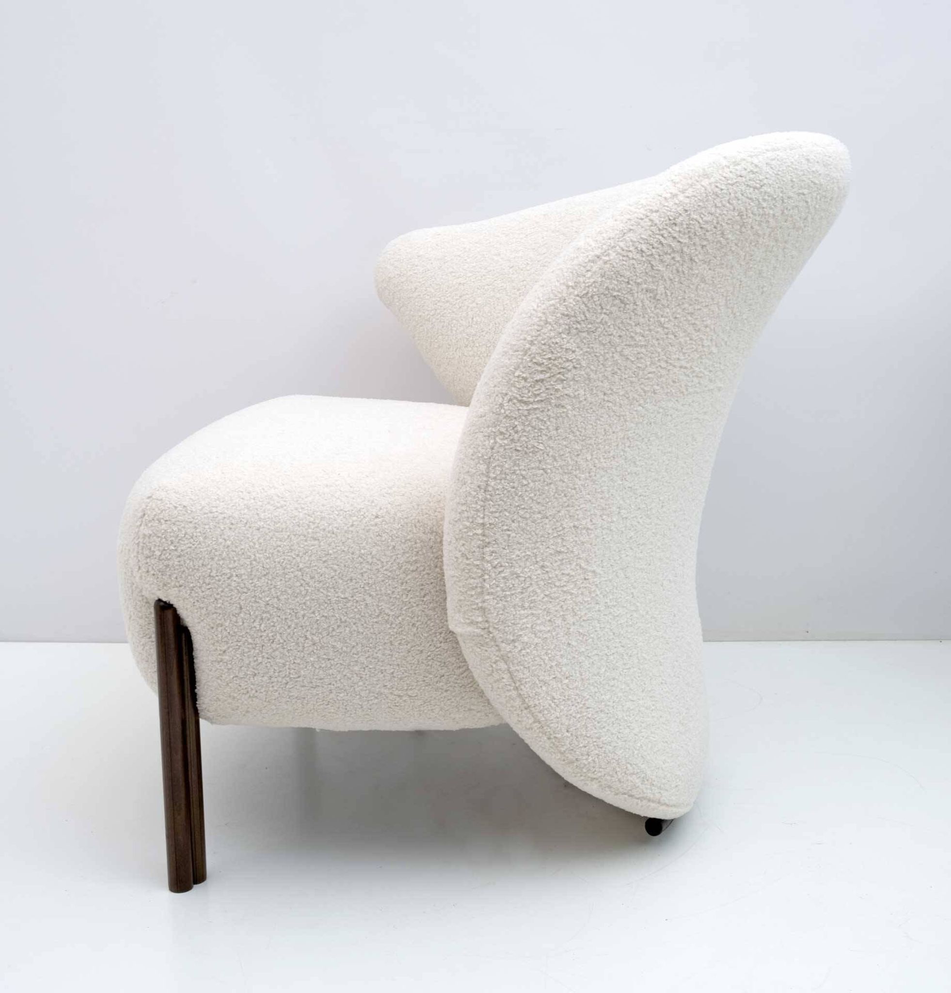 Post-Modern Italian Design Bouclè Armchair, 1980s