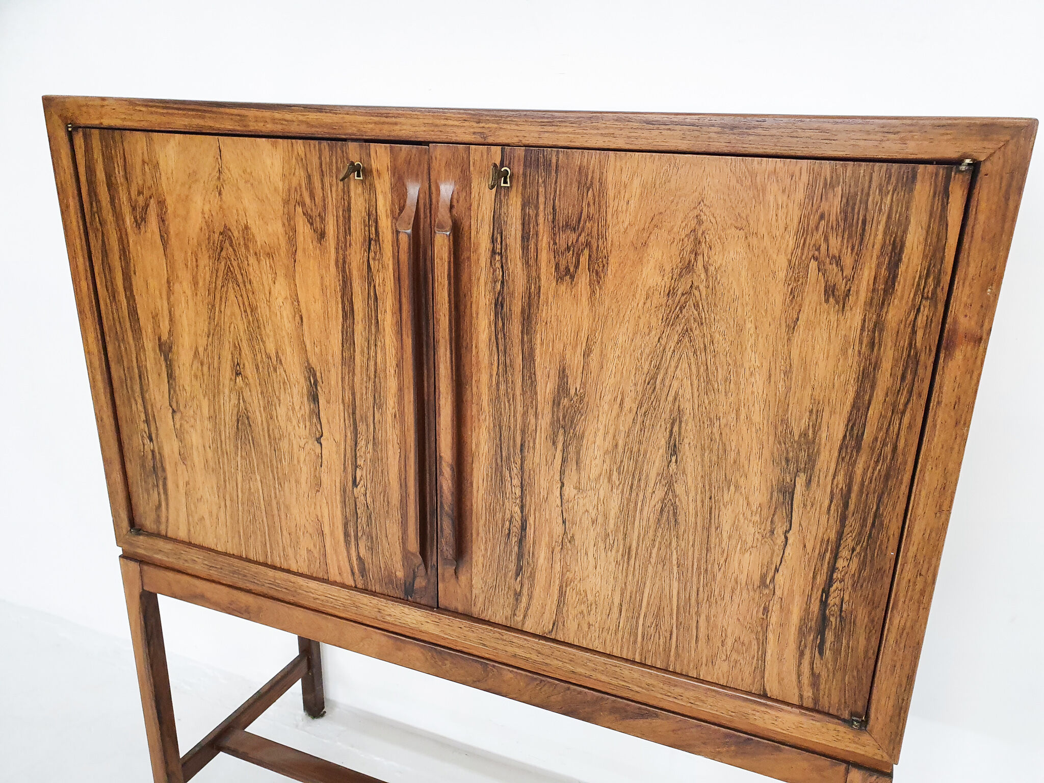 Rosewood bar cabinet by Torbjørn Afdal for Mellemstrands Møbelfabrik, Norway, 1960s