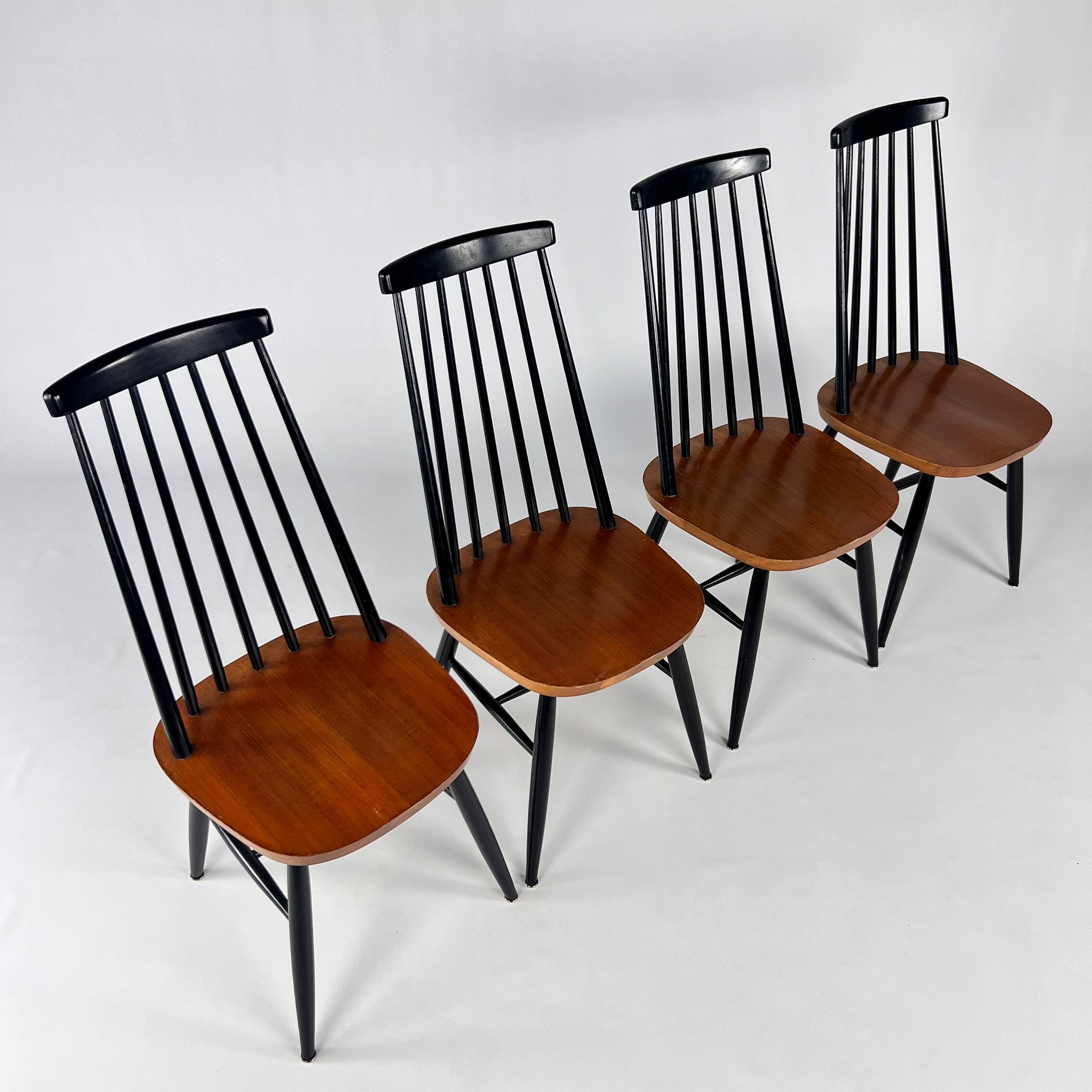 Set of 4 Fanett style Dining Chairs  1960s
