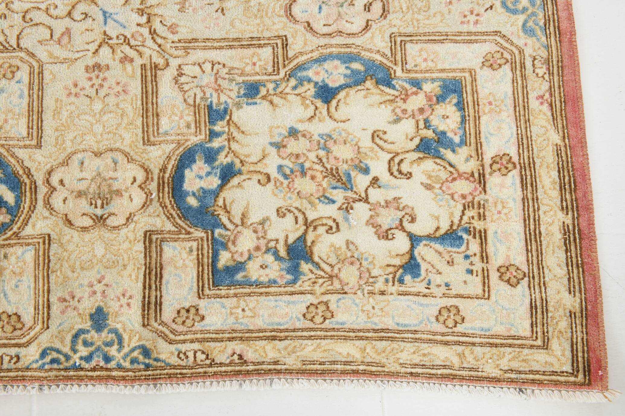 Tapis persan vintage en laine noué main, style classique, motif floral, 300x368.