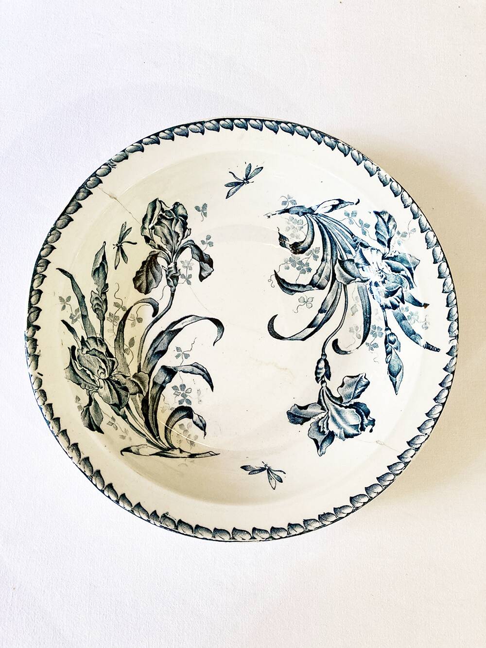 Badonviller dish, Iris model, ca. 1950