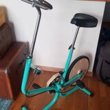 Vélo d'appartement vintage
