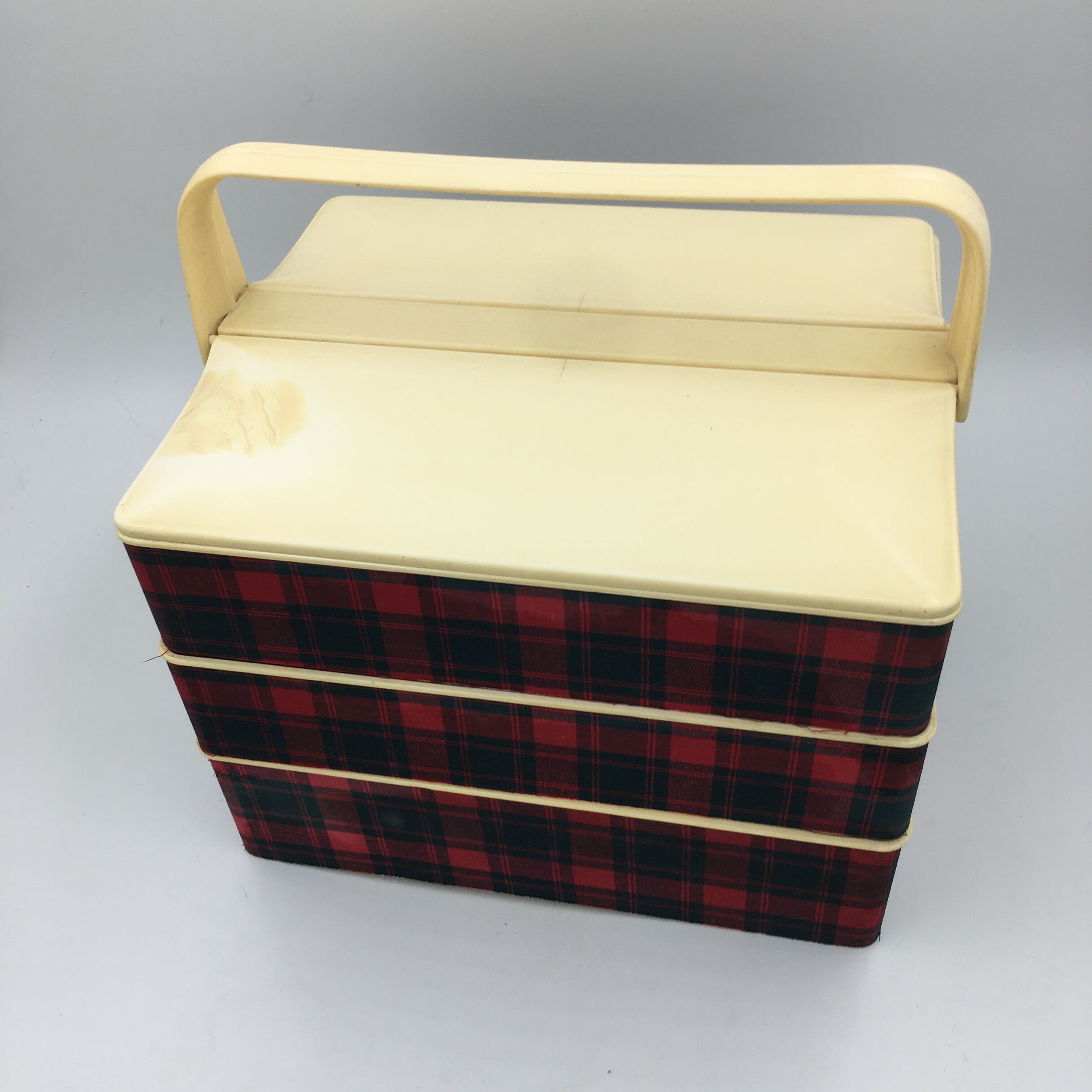 Dressmaker in Bakelite Scottish décor