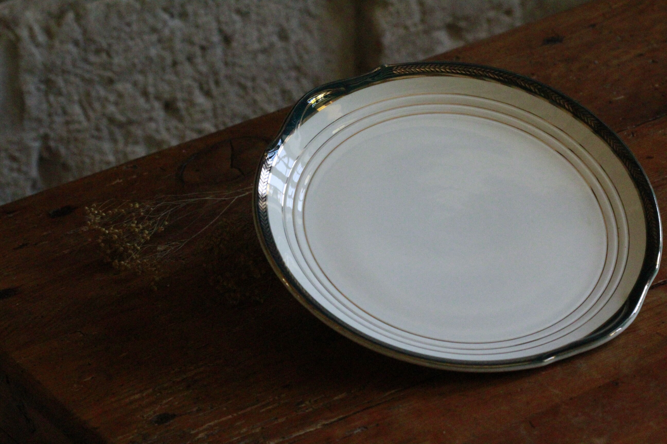 Ancien plat chinon