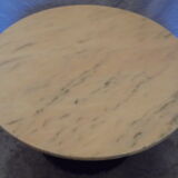 Round coffee table on tulip foot from the 70s