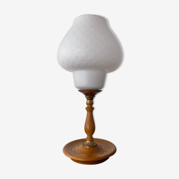 Vintage lamp of the 70s in wood and opaline