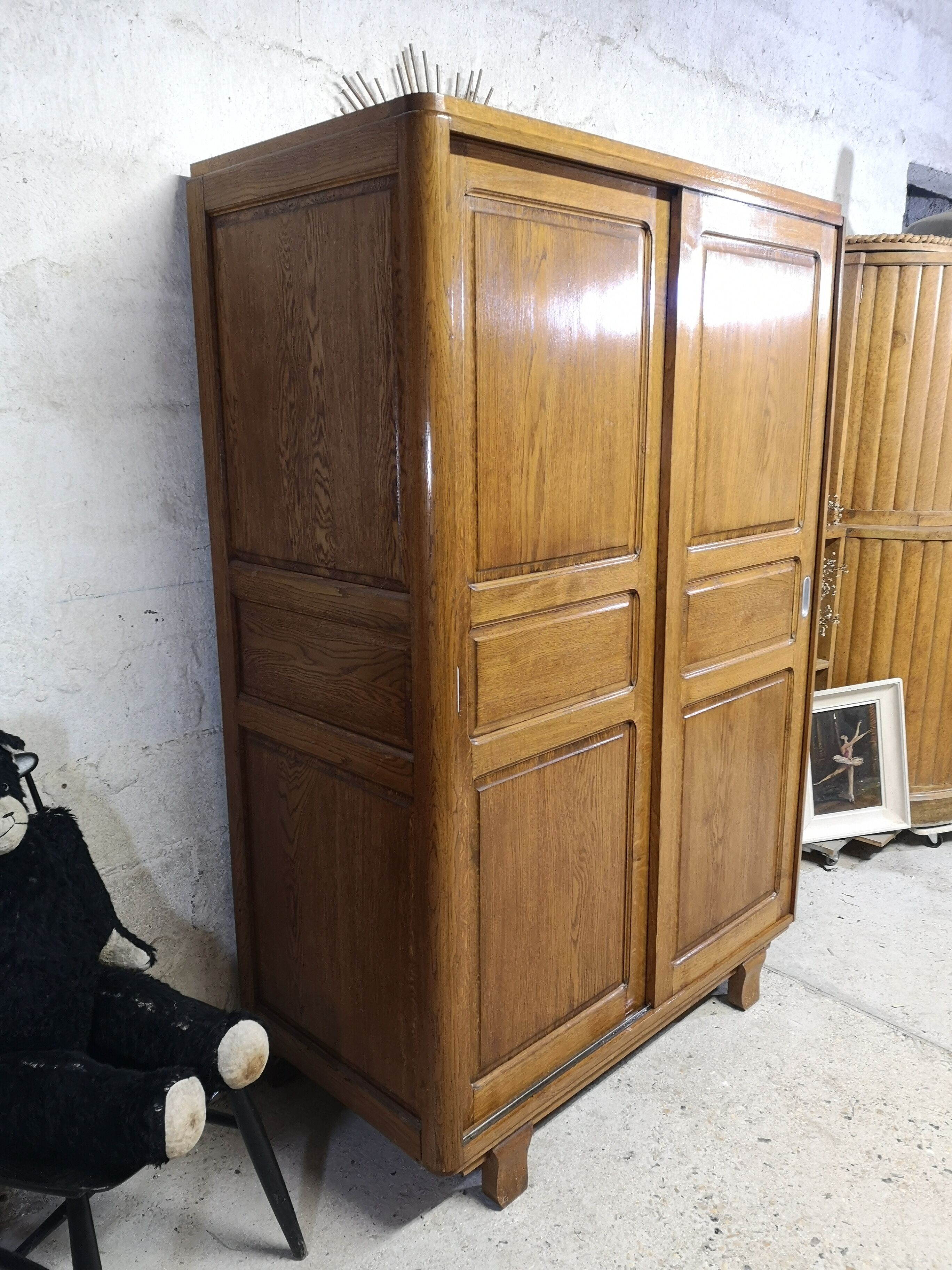 Parisian wardrobe 40/50 old oak patina