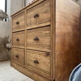 Convenient pine workshop furniture