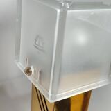 Lámpara de mesa de metal. Italia,1970s.