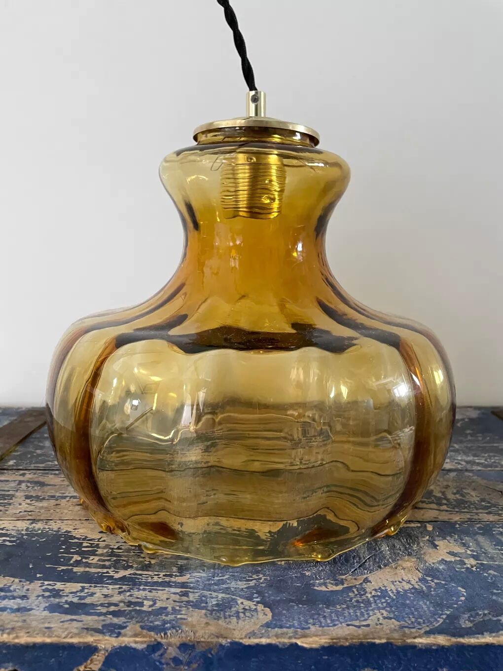 Suspension vintage en verre doré électrifiée à neuf