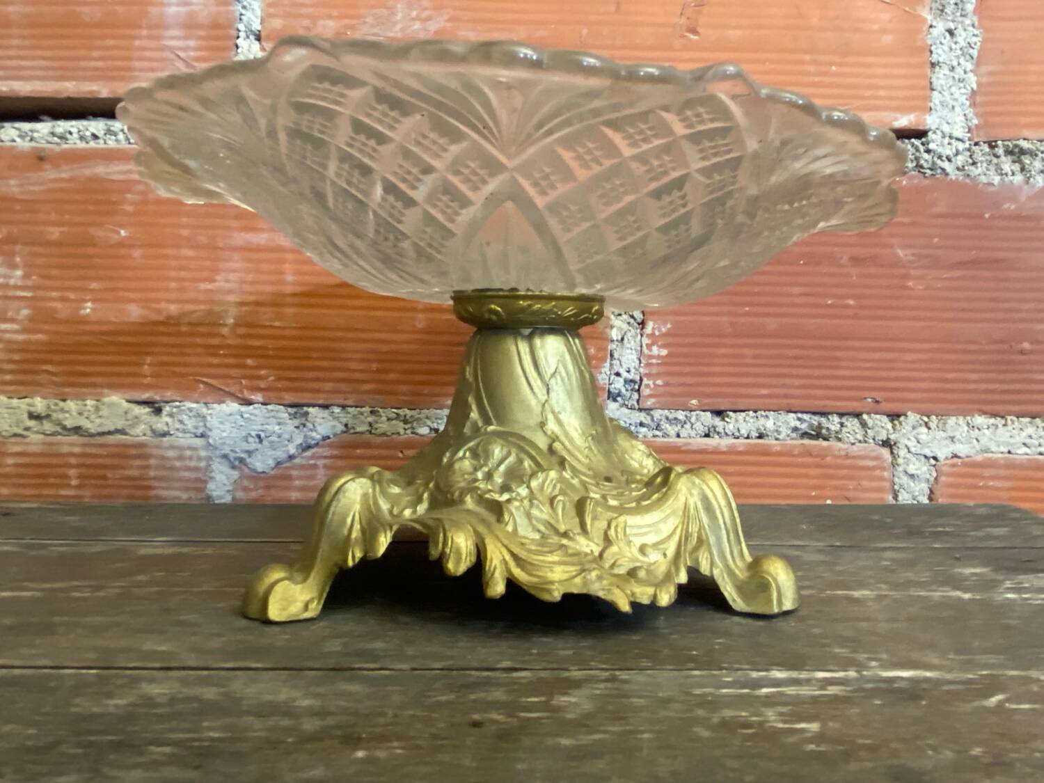 Antique art nouveau fruit bowl moulded glass + golden metal pedestal