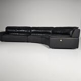 'Bogo' leather canapé in black, Carlo Bartoli for Rossi di Albizzate, 1970s.