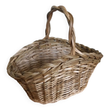 Basket with wicker basket handle