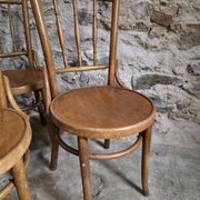 Set of 6 Fischel bentwood bistro chairs, Czechoslovakia, circa 1930–1950.