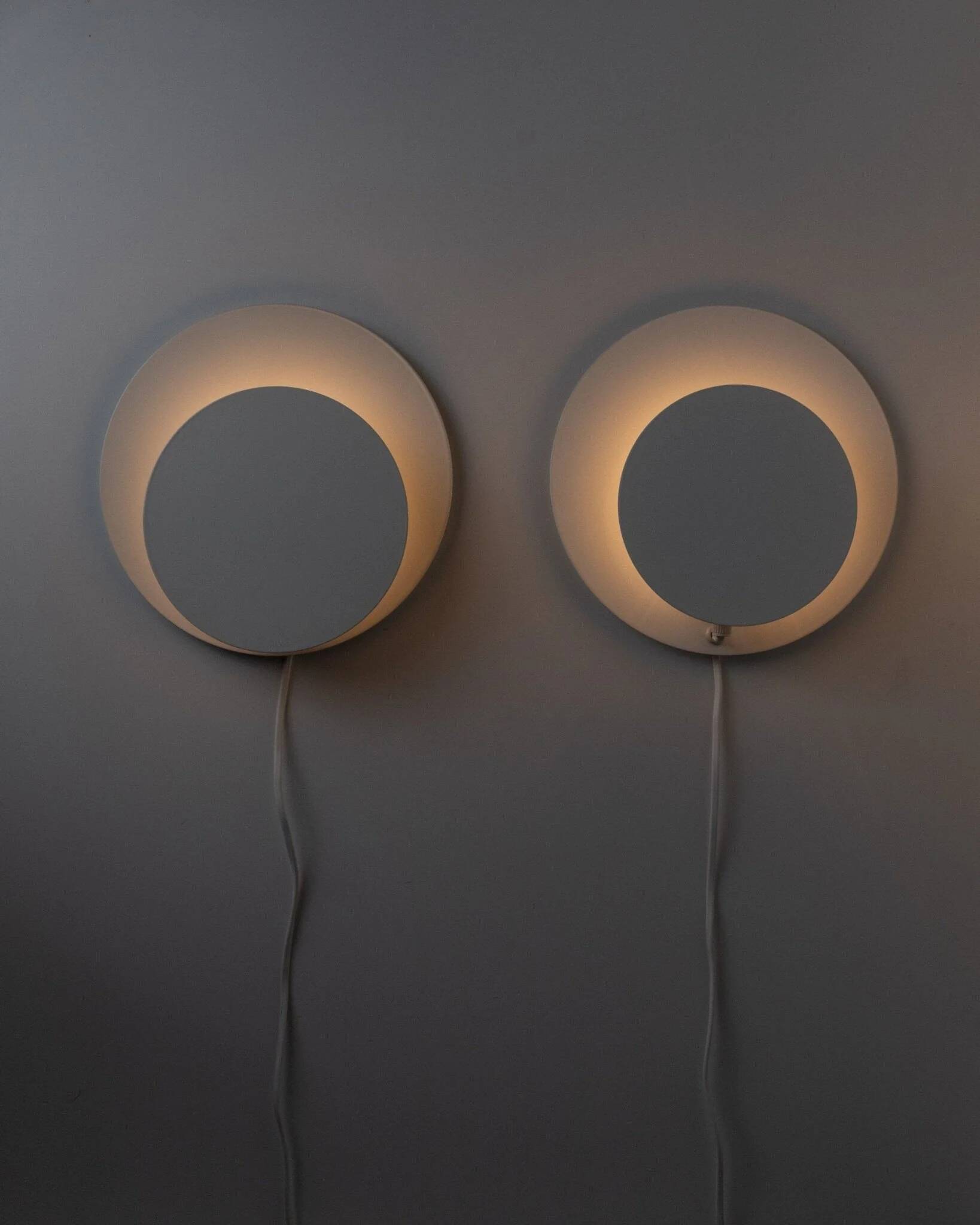 White metal Cirkel wall lamps by Kjeld Darø - set of 2, Danish 1980s diffused light